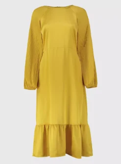 Lime Satin Plissé Sleeve Midi Dress 10