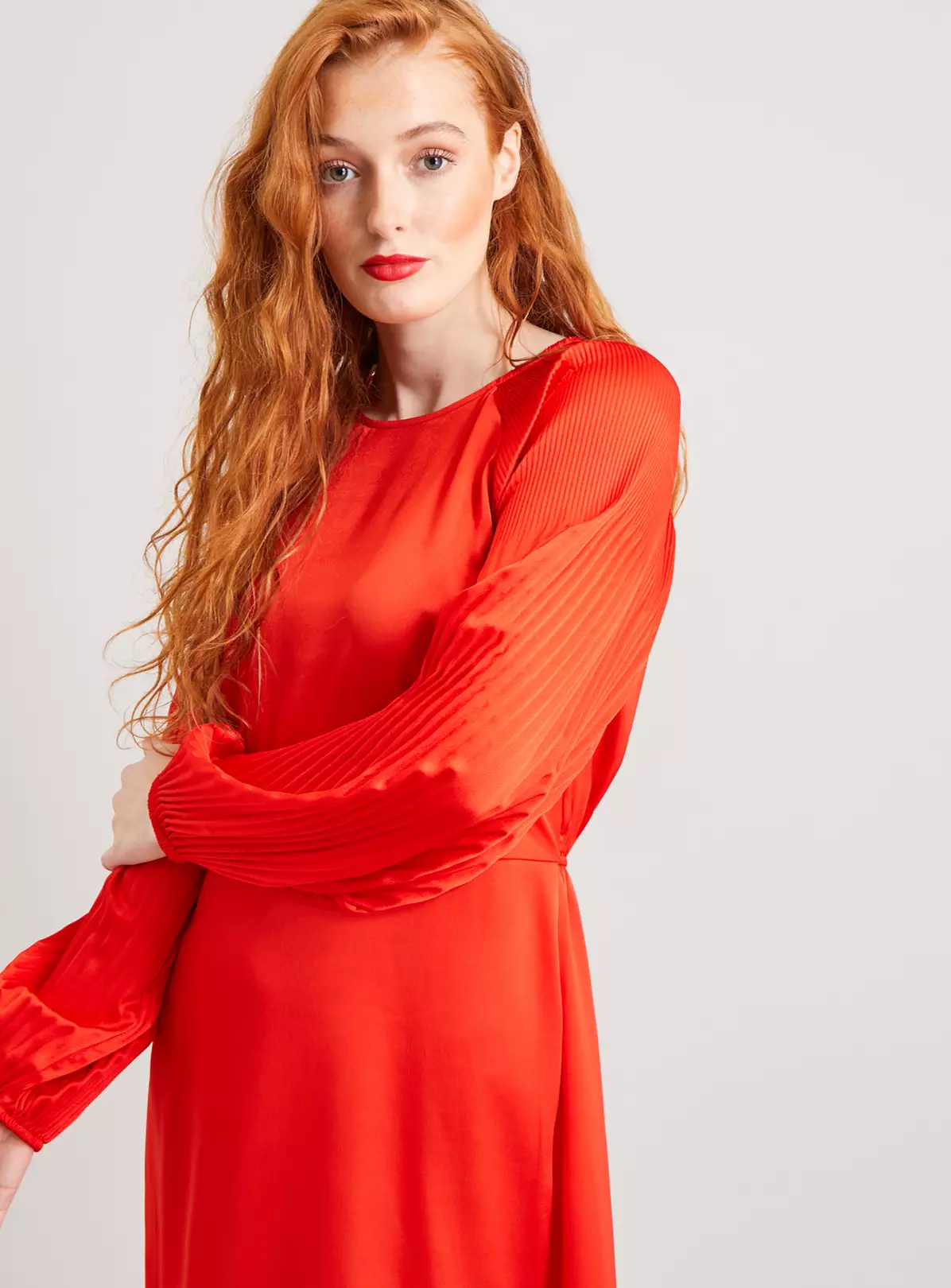 Red Satin Plissé Sleeve Midi Dress 14 4 Red Satin Plissé Sleeve Midi Dress 14 - Image 2