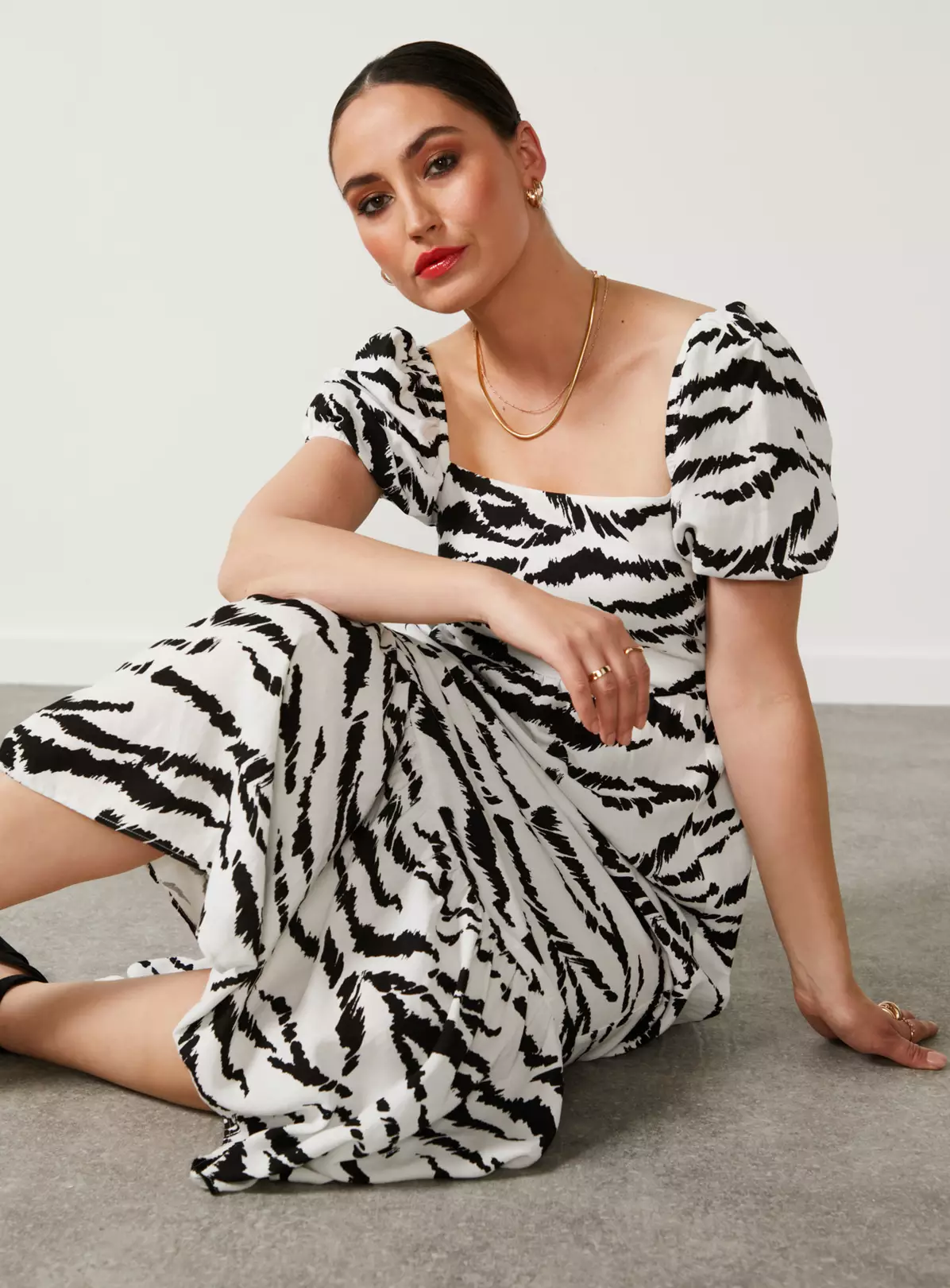 For All The Love Zebra Print Linen Midi Dress 12 7 For All The Love Zebra Print Linen Midi Dress 12 - Image 5