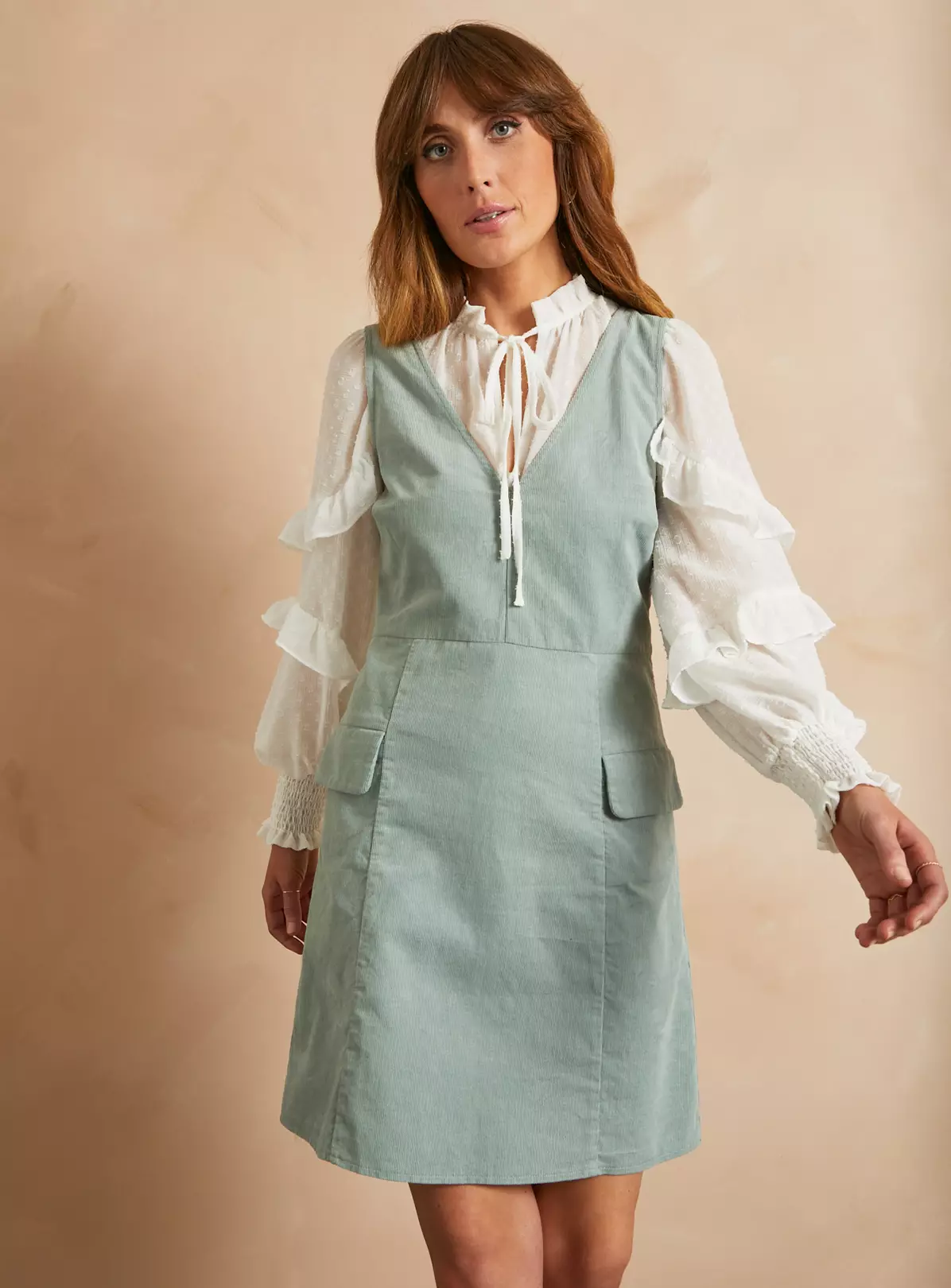 EVERBELLE Green Corduroy Pinny Mini Dress 8 4 EVERBELLE Green Corduroy Pinny Mini Dress 8 - Image 2