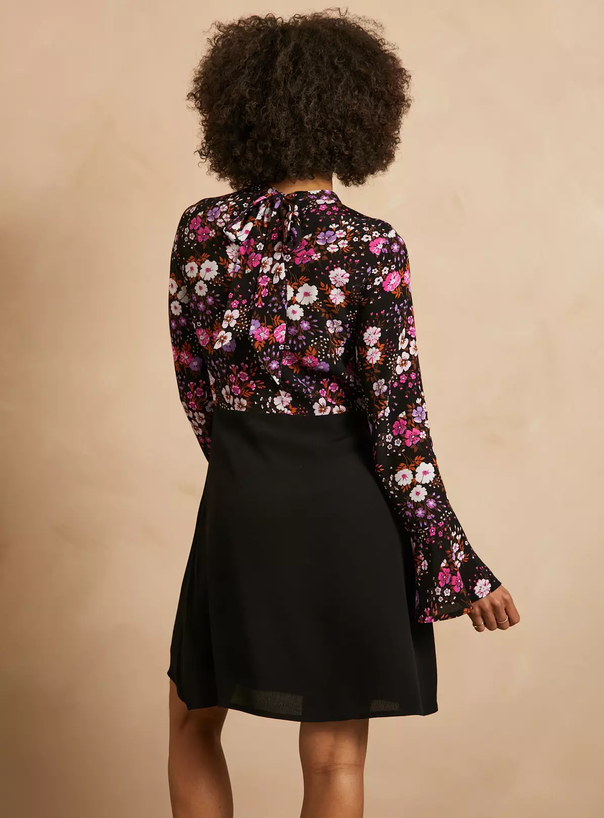 EVERBELLE Short Floral Dress 14 4 EVERBELLE Short Floral Dress 14 - Image 2