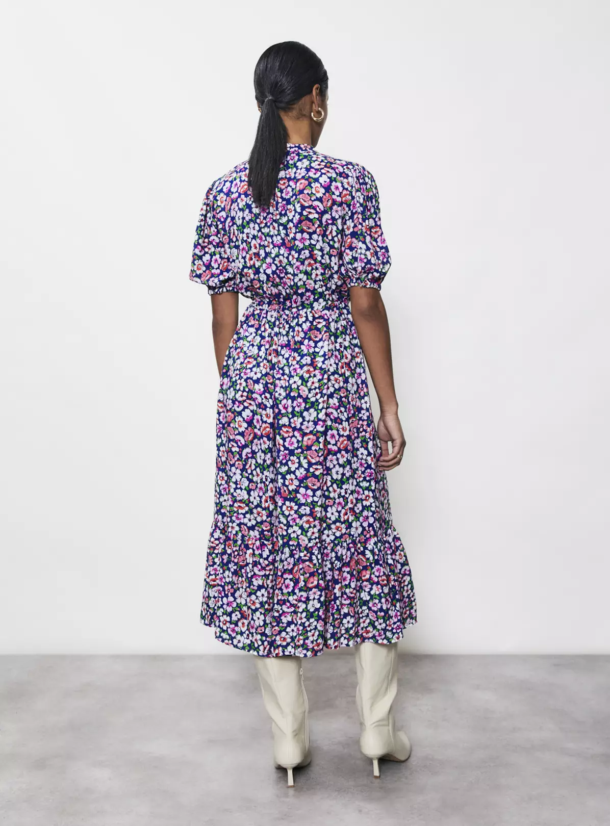 FINERY Madelyn Navy Daisy Midi Dress 8 3 FINERY Madelyn Navy Daisy Midi Dress 8