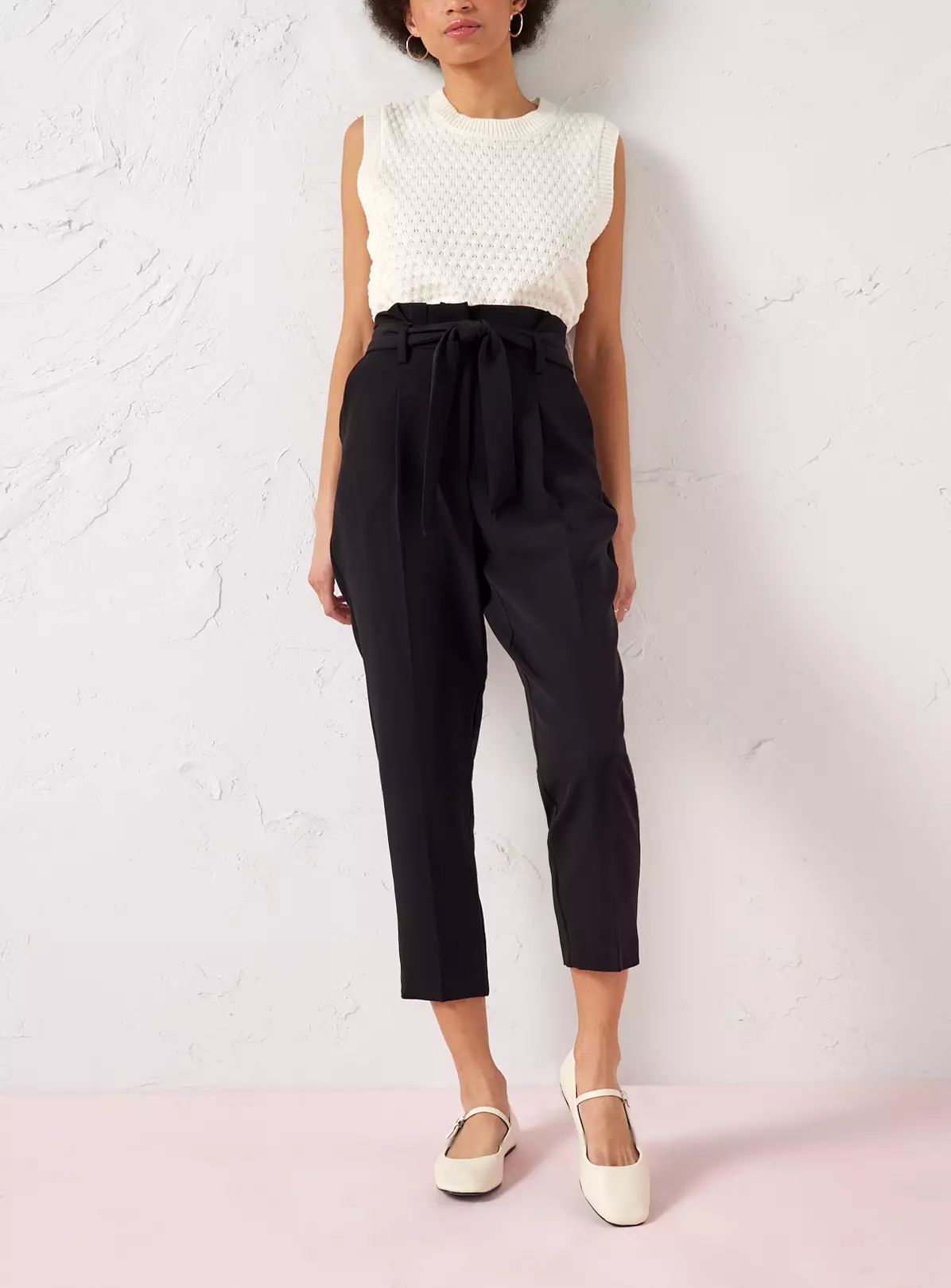 EVERBELLE Black Paper Bag Waist Trouser 18 6 EVERBELLE Black Paper Bag Waist Trouser 18 - Image 4