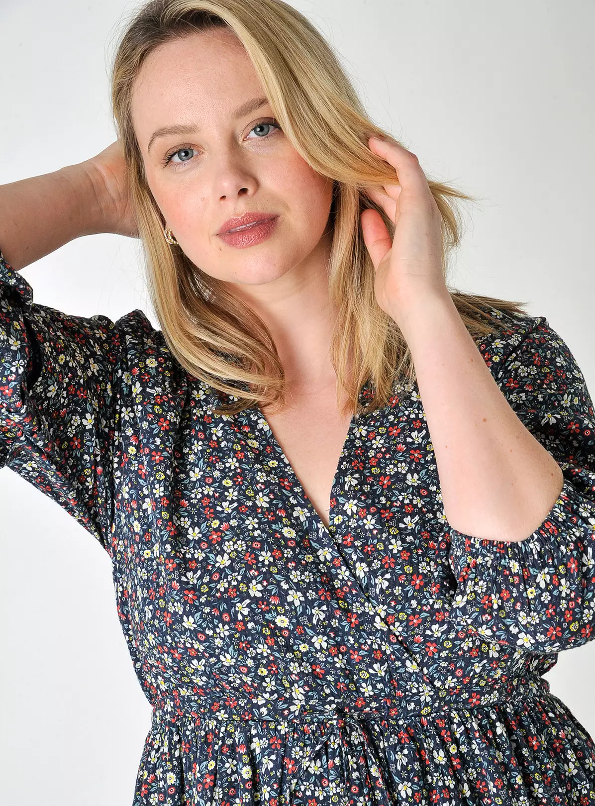 BURGS Carleen Short Wrap Dress 18 6 BURGS Carleen Short Wrap Dress 18 - Image 4