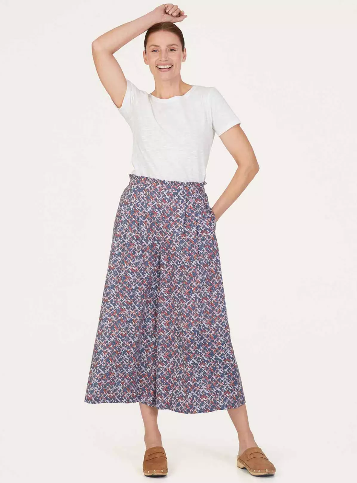 THOUGHT Kalina Hemp Wide Leg Culottes 16 5 THOUGHT Kalina Hemp Wide Leg Culottes 16 - Image 3