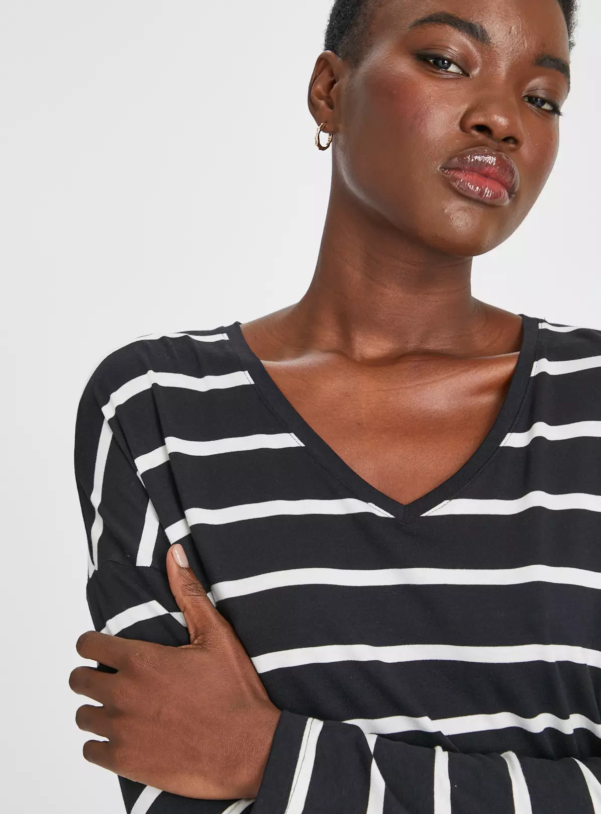 Mono Stripe V-Neck Long Sleeve Top 8 3 Mono Stripe V-Neck Long Sleeve Top 8