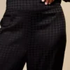 VOGUE WILLIAMS Houndstooth Trousers 18