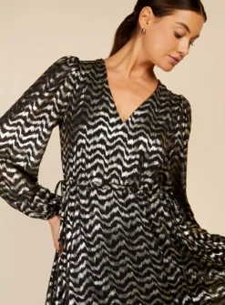 VOGUE WILLIAMS Black Foil Midaxi 18