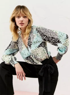 EVERBELLE Patched Print Tie Wrap Top 6 8 EVERBELLE Patched Print Tie Wrap Top 6 -Cheap Zest Garb Store tuc143731177 Multi20Coloured R Z001A 1