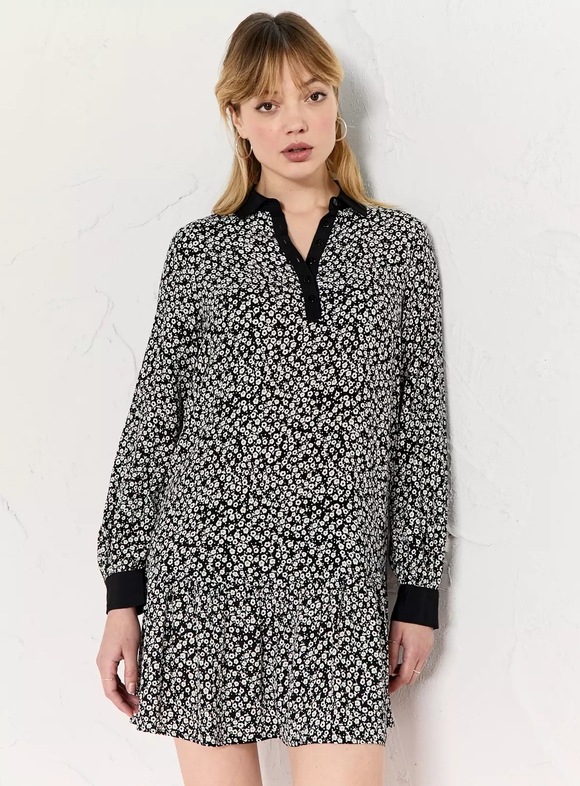 EVERBELLE Dots Floral Print Mini Shirt Dress 22 6 EVERBELLE Dots Floral Print Mini Shirt Dress 22 - Image 4