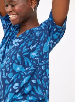 Blue Abstract V Neck Relaxed T-Shirt 20 -Cheap Zest Garb Store tuc143874864 Navy R Z003A 1