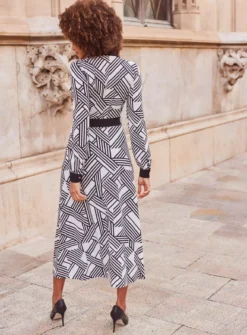 SOSANDAR Ivory Geo Printed Ity Belted Shirt Dress 20