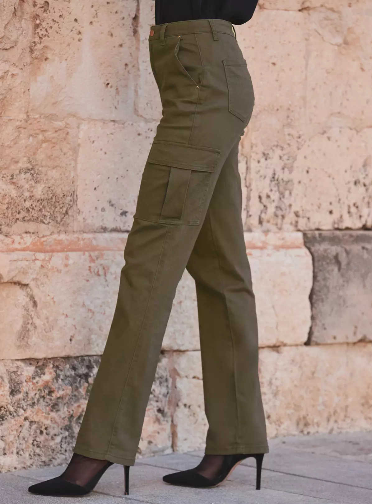 SOSANDAR Khaki Slim Leg Cargo Trouser 20 5 SOSANDAR Khaki Slim Leg Cargo Trouser 20 - Image 3