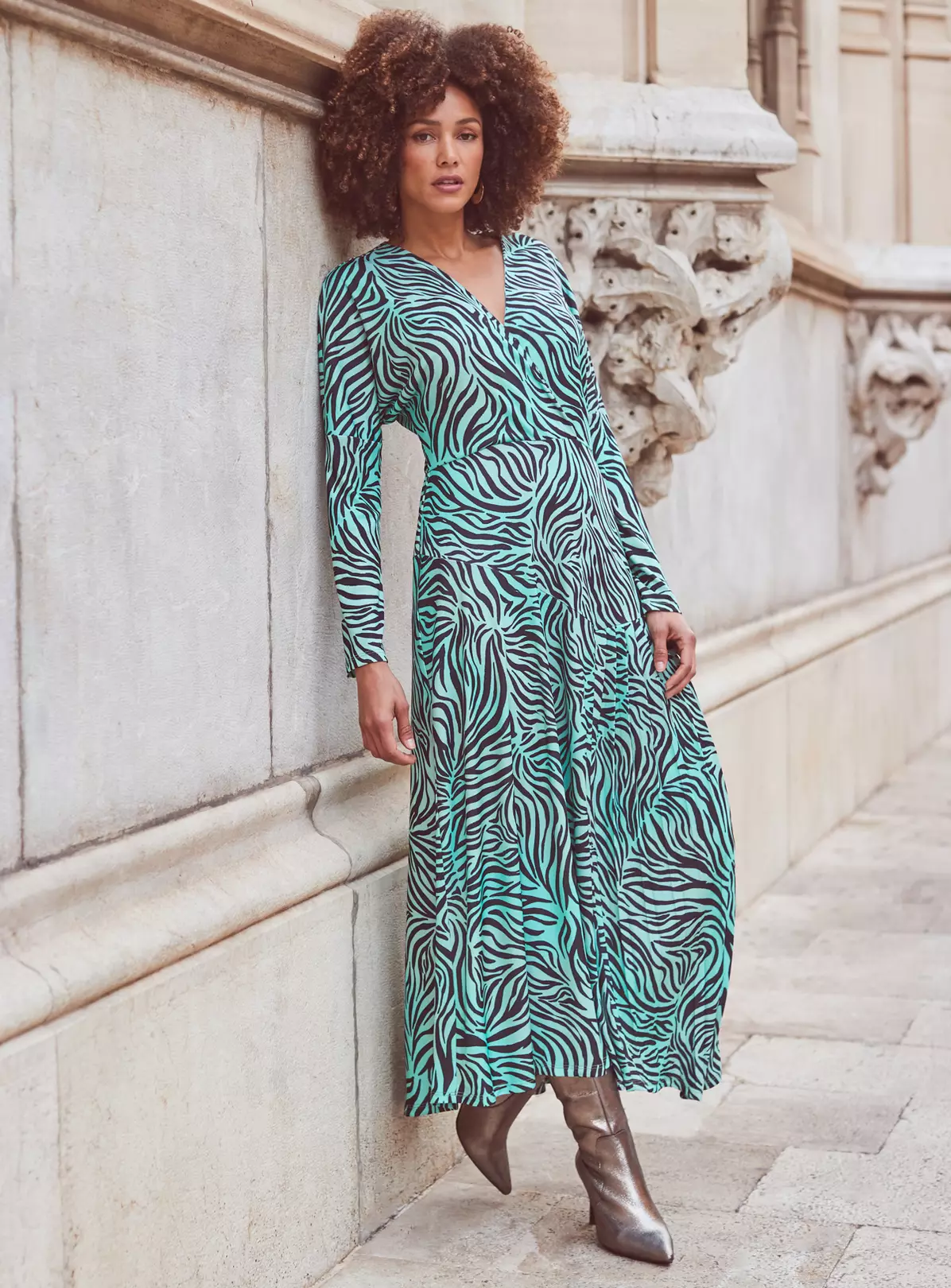 SOSANDAR Green Animal Pleat Insert Asym Hem Midi Dress 14 4 SOSANDAR Green Animal Pleat Insert Asym Hem Midi Dress 14 - Image 2
