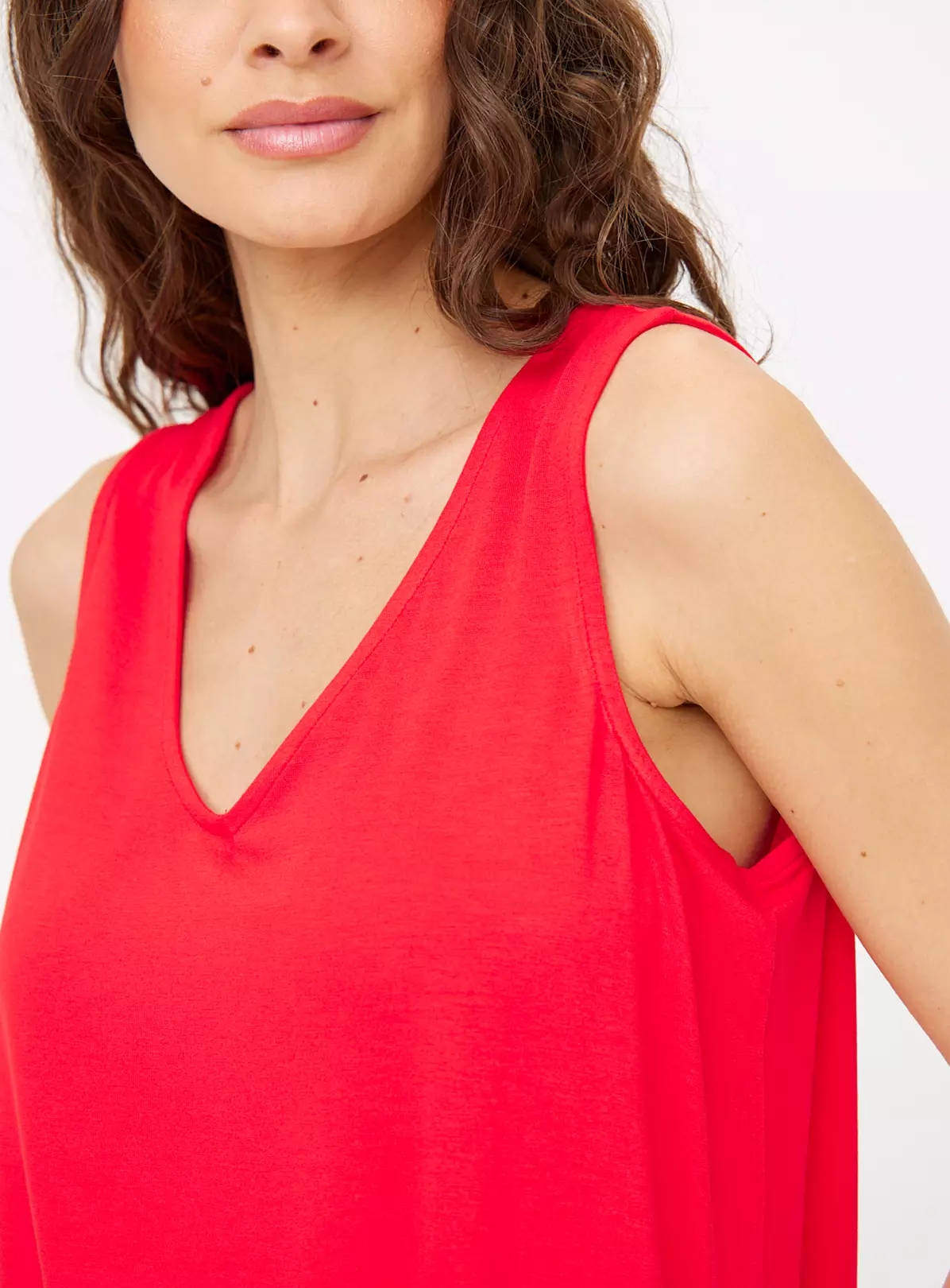 Red Relaxed V Front Vest Top 24 5 Red Relaxed V Front Vest Top 24 - Image 3