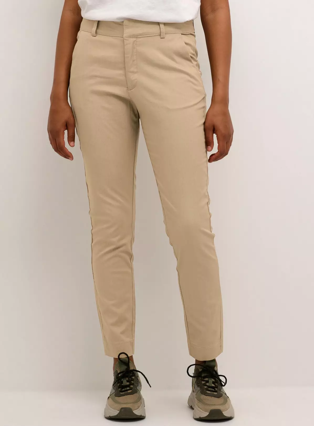 KAFFE Lea Chino 7/8 Trousers Cream 8 4 KAFFE Lea Chino 7/8 Trousers Cream 8 - Image 2