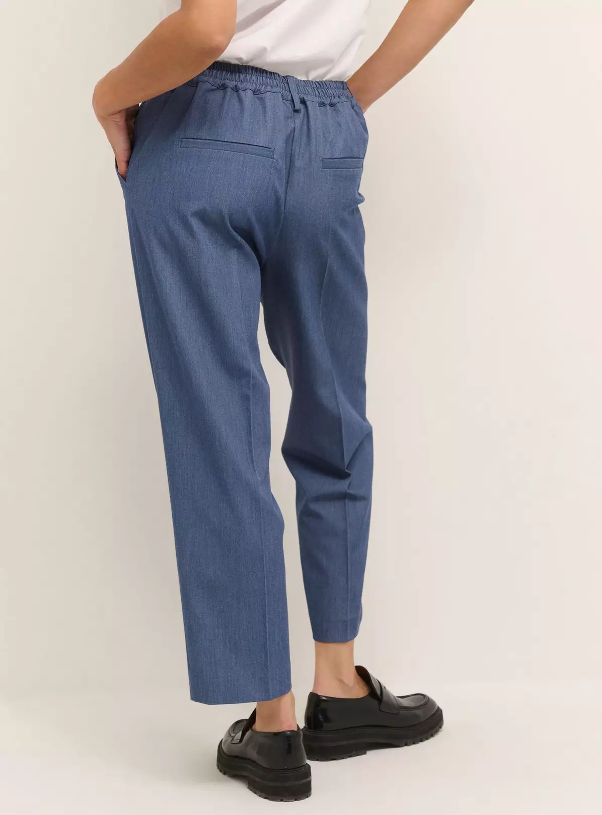 KAFFE Sakura Elastic Waist Suit Trousers Blue 18 5 KAFFE Sakura Elastic Waist Suit Trousers Blue 18 - Image 3